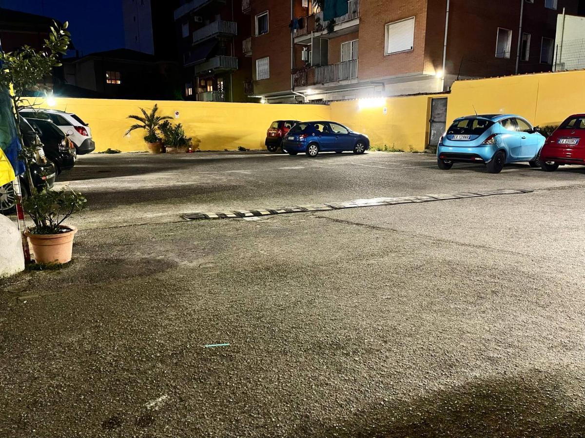 Centralissimo Bilocale,Parcheggio,Ac,Vicino A Stazione,Aeroporto Pisa Luaran gambar